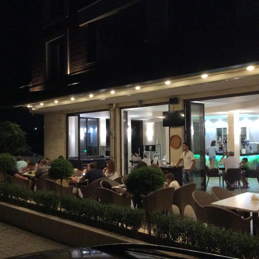 Apartments Stamopolu Lux With Pool View Primorsko Exterior photo