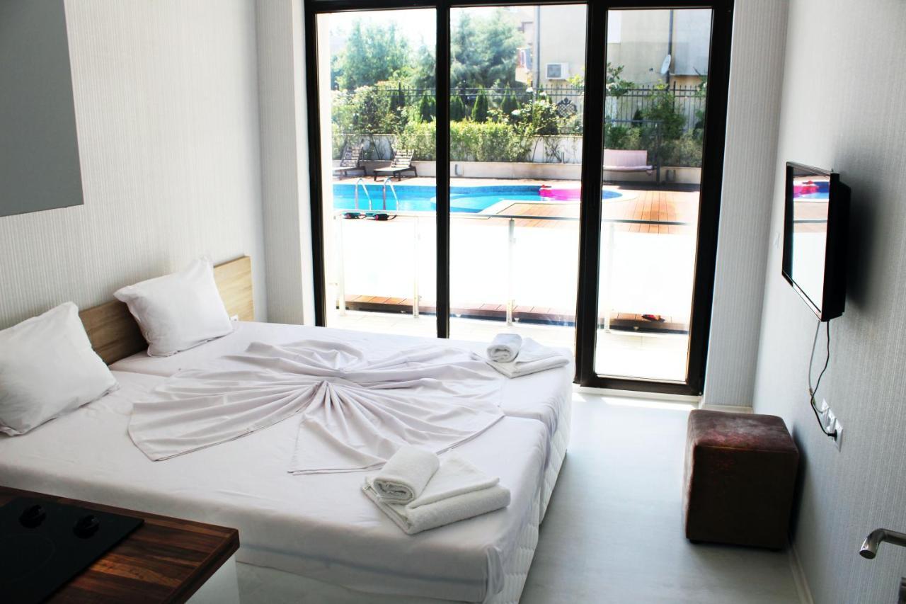 Apartments Stamopolu Lux With Pool View Primorsko Exterior photo